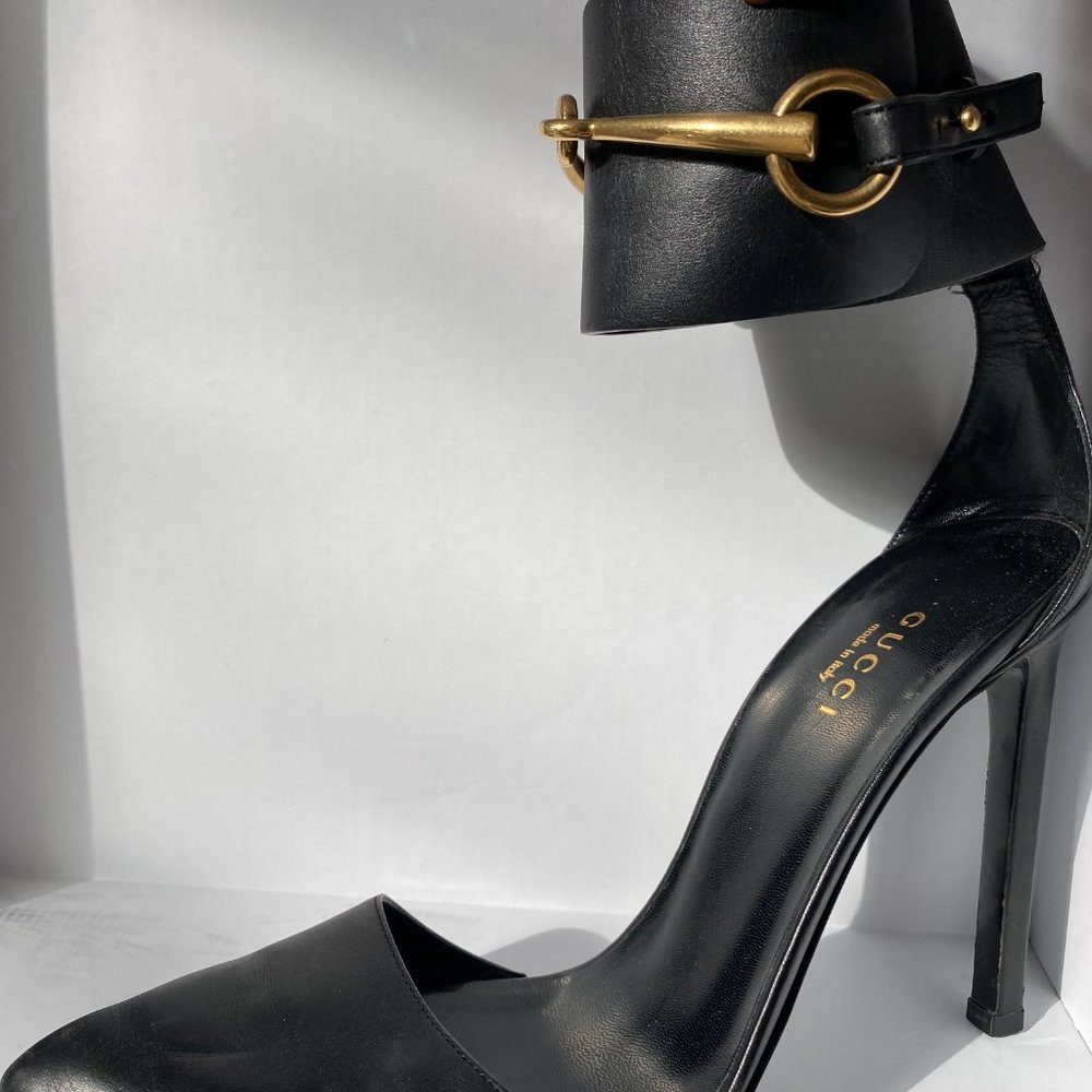 Gucci Ursula Pumps with Horsebit Strap- Size 37.5